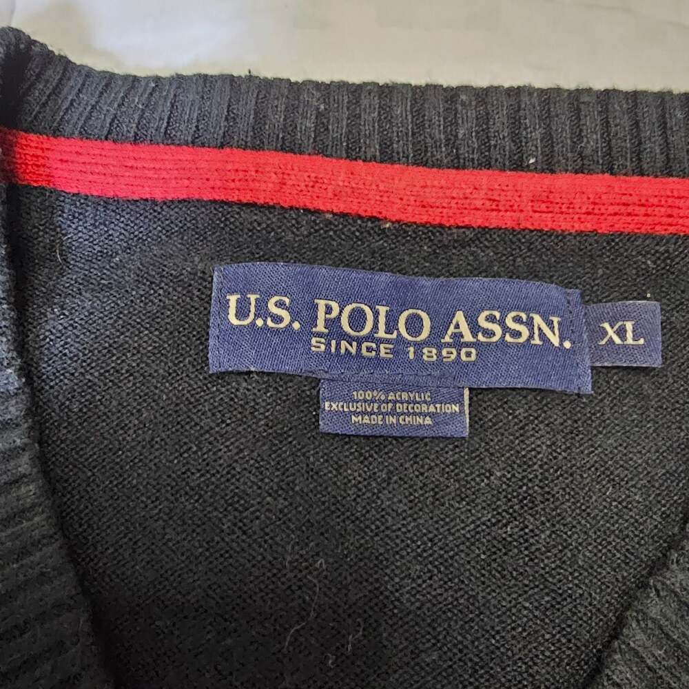 U.S. Polo Assn. Men's XL Black V-Neck Sweater Red Pony Logo Long Sleeve - Picture 2 of 7